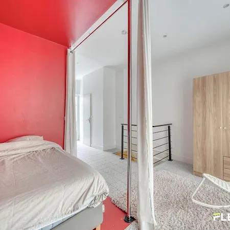 Ideally Located Near The Bois De Vincennes 巴黎